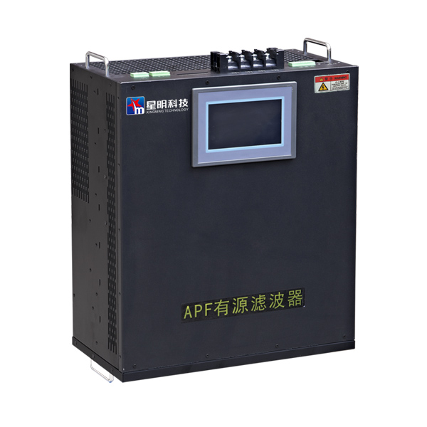 XMPQ通過(guò)外部互感器CT，實(shí)時(shí)檢測(cè)電網(wǎng)電流或者負(fù)載電流，控制器通過(guò)快速傅里葉變換提取出負(fù)載的基波電流、各次諧波電流，通過(guò)DQ旋轉(zhuǎn)坐標(biāo)得到有功、無(wú)功、負(fù)序等數(shù)據(jù)，然后通過(guò)IGBT功率變換器產(chǎn)生與補(bǔ)償目標(biāo)（諧波、無(wú)功、不平衡）大小相等相位相反的補(bǔ)償電流注入電網(wǎng)，實(shí)現(xiàn)對(duì)電網(wǎng)側(cè)的電能質(zhì)量改善功能。…